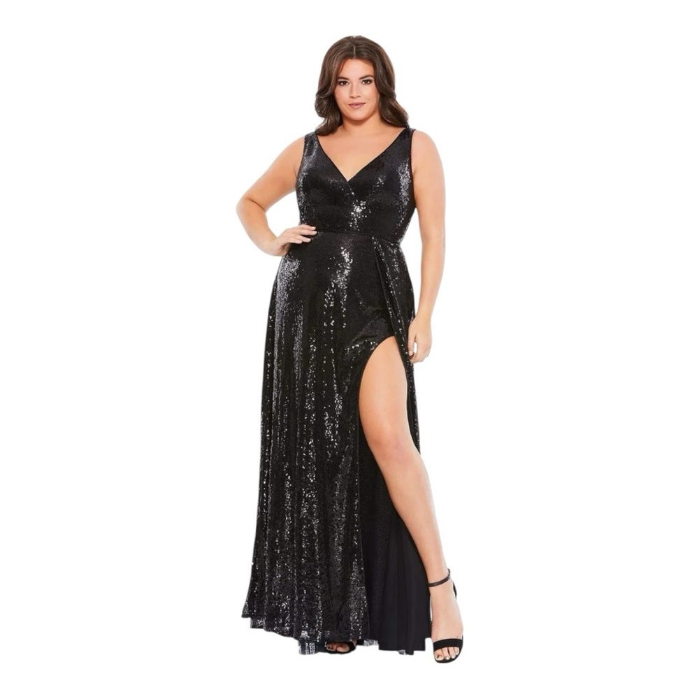 Mac Duggal 49295 Black All Sequin V Neck Slit Evening Gown Black Tie 14W NEW